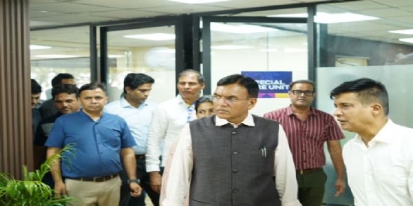 केंद्रीय खेल मंत्री मांडविया और राज्य मंत्री रक्षा खडसे ने विश्व पैरा एथलेटिक्स चैंपियनशिप की तैयारियों का लिया जायजा