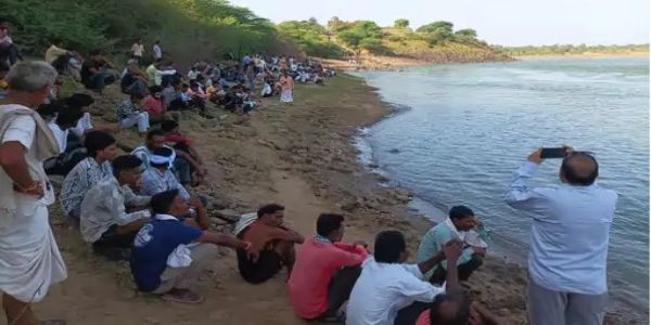 पार्वती नदी में नहाने गए सात दोस्तों में से चार की मौत, 25 घंटे बाद निकाले शव