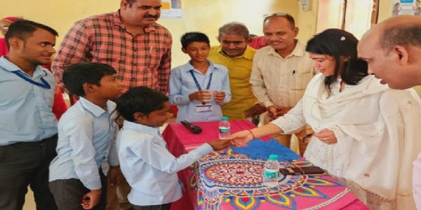 राष्ट्रीय कृमि मुक्ति दिवस पर आज खिलाई जाएगी कृमिनाशक एलबेंडाजोल गोली