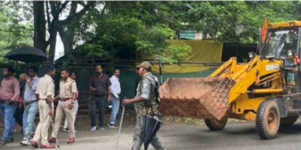 अतिक्रमण हटाओ अभियान से दुकानदारों में हड़कंप