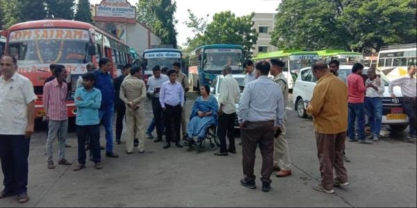 इंदौरः यातायात नियमों का पालन नहीं करने वाले वाहनों से 14 लाख से अधिक वसूले