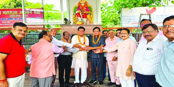 धूमधाम से मनायी महाराज अग्रसेन जयंती