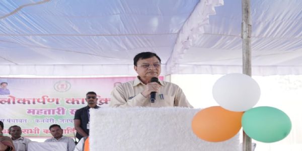 कोरबा : महतारी सदन के माध्यम से महिलाओं को मिलेगा रोजगार व प्रशिक्षण के अवसर : मंत्री लखन देवांगन
