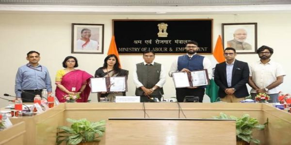 श्रम एवं रोजगार मंत्रालय और जेप्टो के साथ समझौते का जारी फोटो