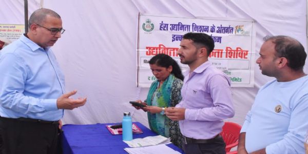 बहुउद्देशीय शिविर में लाभार्थी कम और सेवार्थी ज्यादा