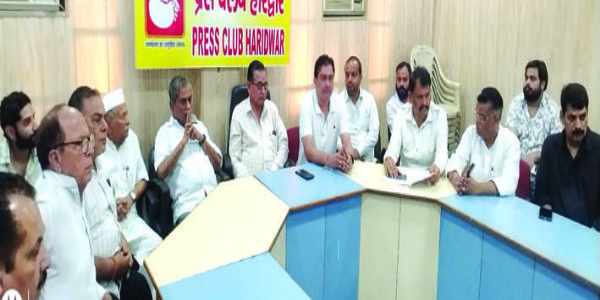 लूट मामले में पुलिस की जांच पर कांग्रेस ने लगाया सवालिया निशान