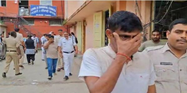 डीआरआई ने जब्त किया छह करोड़ रूपये का सोना, चार गिरफ्तार