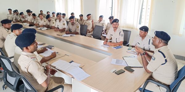 विधानसभा चुनाव को लेकर पुलिस अधिकारियो की हुई बैठक