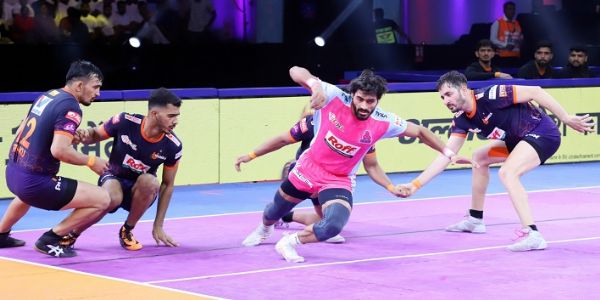 पीकेएल-12: टाईब्रेकर में जयपुर पिंक पैंथर्स ने यू मुंबा को हराया, वापसी के बाद मिली अहम जीत