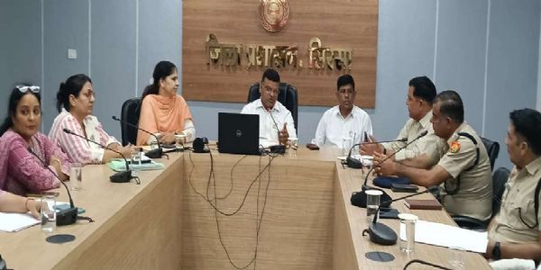 बाल अधिकार आयोग ने स्कूल वाहनों की सुरक्षा पर जोर दिया