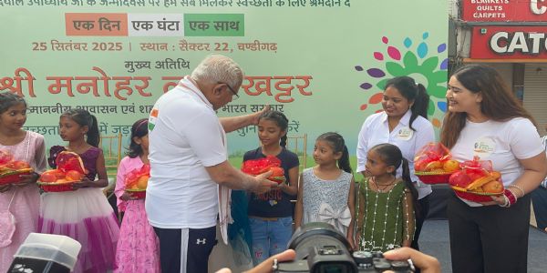 देशभर में चलाया गया स्वच्छता अभियान, 5 करोड़ से ज़्यादा लोगों ने  7 लाख इकाइयों और 3 लाख स्थानों की सफाई की