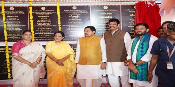 मप्रः सागर के जैसीनगर में मुख्यमंत्री ने 215 करोड़ के निर्माण कार्यों का लोकार्पण और भूमिपूजन किया