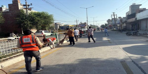 फतेहाबाद में डीएमसी ने शुरू किया सफाई अभियान, दुकानदारों को चेतावनी