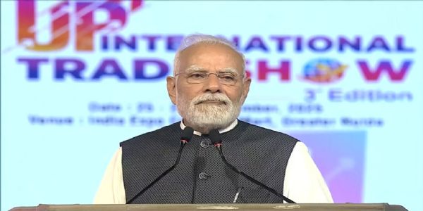 आत्मनिर्भरता से सशक्त बनेगा भारत और विकास से लोगों पर कर का बोझ होगा कम: प्रधानमंत्री