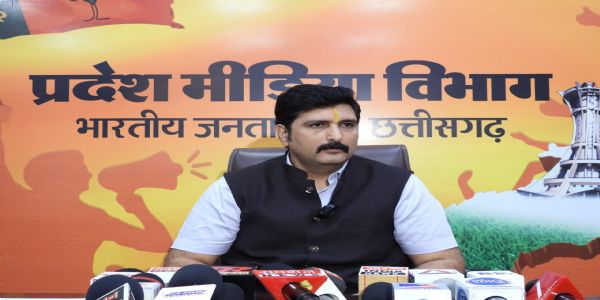 सरकार ने निवेश जमीन पर लाने लाई शानदार उद्योग और लॉजिस्टिक नीति में किए 350 से ज्यादा रिफॉर्म्स :अमित चिमनानी