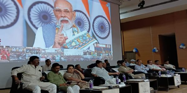 मुख्यमंत्री महिला रोजगार योजना के तहत लाभार्थियों के खाते में राशि अंतरण शुरू
