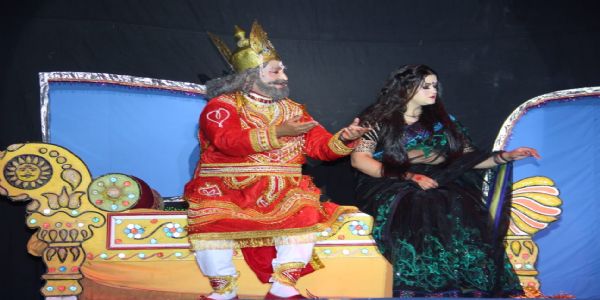 राजा दशरथ ने की राम के राज्याभिषेक की घोषणा