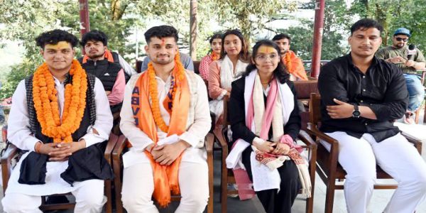 प्रत्याशियों ने शक्ति प्रदर्शन कर रखी अपनी बात, 27 को होगा मतदान