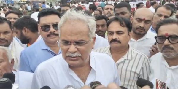 मुआवजा और नौकरी के बिना न हो भू-अधिग्रहण : पूर्व मुख्यमंत्री भूपेश