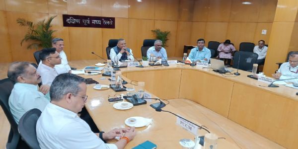 ब‍िलासपुर : रेल दुर्घटनाओं की रोकथाम के लिए क्षेत्रीय कर्मचारियों के साथ बनाएं बेहतर समन्वय : रेलवे बोर्ड महानिदेशक