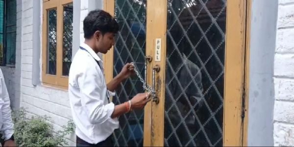 फूड सेफ्टी विभाग का छापा, कार्निवल रेस्टोरेंट हुआ सील