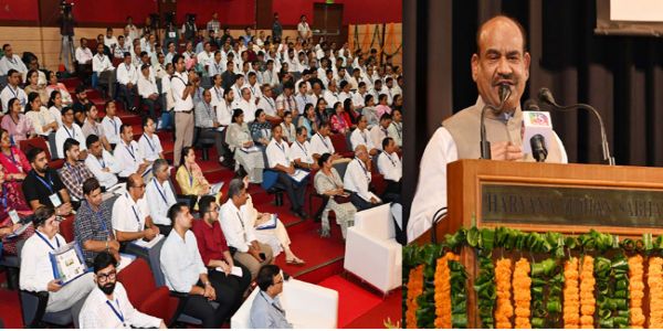 लोकसभा स्पीकर ओम बिरला चंडीगढ़ में दो दिवसीय प्रशिक्षण कार्यक्रम के उदघाटन सत्र को संबोधित करते हुए