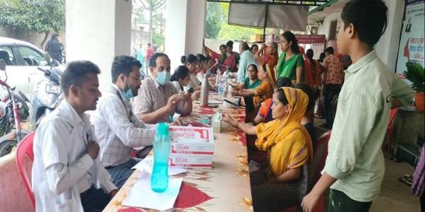 खंड़वाः शहरी व ग्रामीण अस्पतालों में 1155 महिलाओं के स्वास्थ्य की जाँच की गई