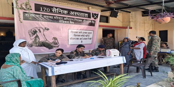 भारतीय सेना ने बेसहारा महिलाओं के लिए चिकित्सा शिविर का किया आयोजन