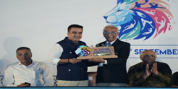 गुजरात के मुख्यमंत्री ने 11वें एशियाई एक्वाटिक्स चैंपियनशिप का किया उद्घाटन