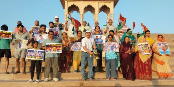 एशिया कप के फाइनल मैच में भारतीय क्रिकेट टीम की जीत के लिए हुई मां गंगा की आरती