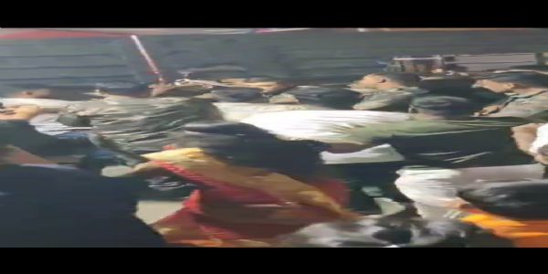 डांडिया नाइट के दौरान गेट पर मारपीट