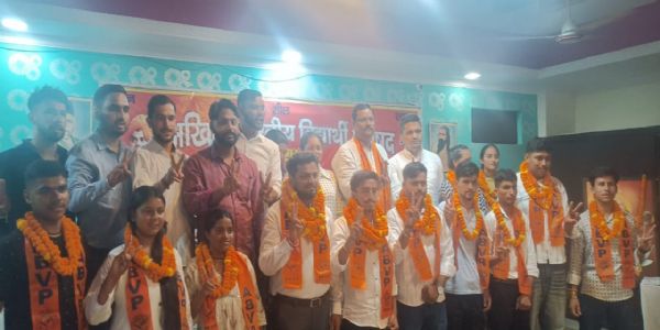 एबीवीपी ने उत्तराखंड छात्रसंघ चुनावों में लहराया परचम, 332 पदों पर जीत