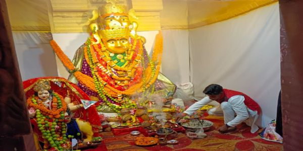 धमतरी में भक्तों को हो रहा रतनपुर के महामाया देवी का दर्शन