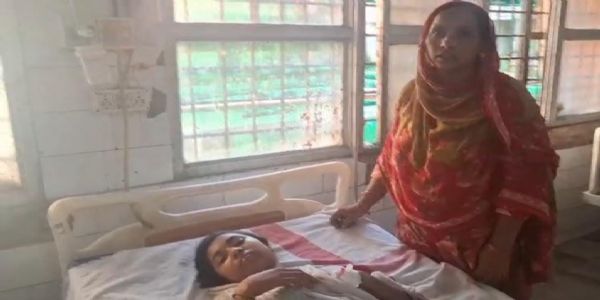 पत्नी और बेटी को पति ने मारी गोली, खुद को भी चाकू मारकर किया घायल