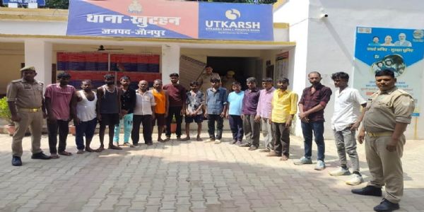 सरकारी कार्य में बाधा डालने और जानलेवा हमला करने वाले 15 वांछित अभियुक्त गिरफ्तार