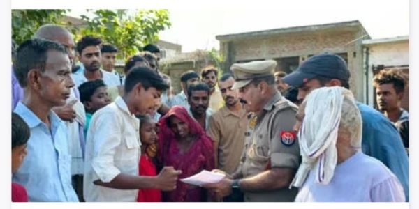 पिक अप और बाइक की टक्कर में पांच लोगों की मौत
