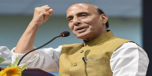 राजनाथ सिंह इस बार भुज मिलिट्री स्टेशन पर मनाएंगे दशहरा पर्व, करेंगे शस्त्र पूजा