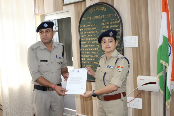 आपदा में बेहतर कार्य करने पर 6 पुलिस कर्मियों को  किया सम्मानित।।