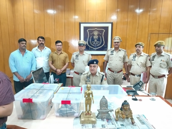 मंदिर से मूर्तियां चोरी करने वाले उत्तर प्रदेश गिरोह के चार बदमाश गिरफ्तार