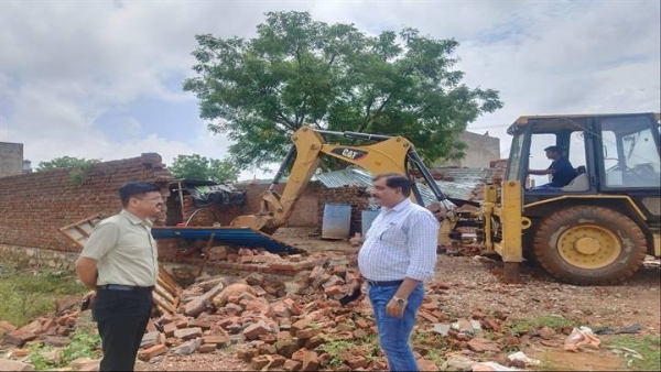 भाटखेड़ी ग्राम से चार बीघा सरकारी जमीन अतिक्रमण मुक्त कराई