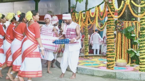 अखरा की तस्वीर