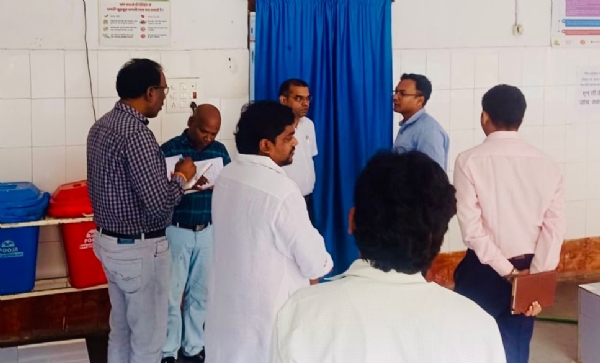 सुकमा : स्वास्थ्य सेवाओं में सुधार को लेकर कलेक्टर ने कोंटा सामुदायिक स्वास्थ्य केंद्र का औचक निरीक्षण