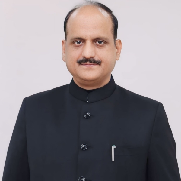 कुलपति प्रो. ललित अवस्थी।