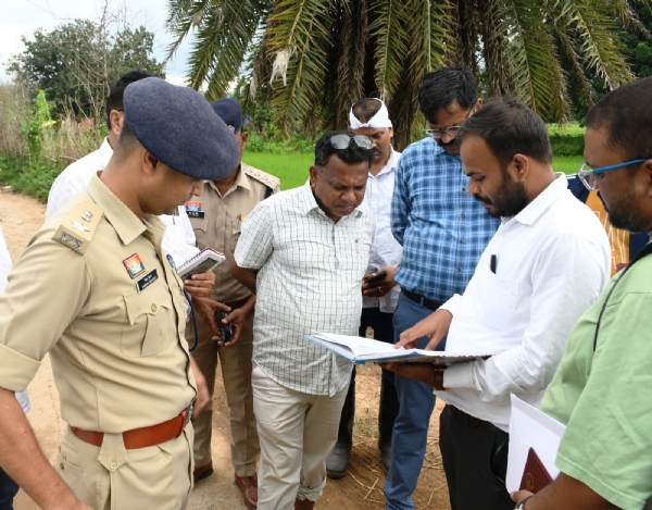 संभागायुक्त दुग्गा, कलेक्टर एवं पुलिस अधीक्षक ने लुत्ती डैम का लिया जायजा, प्रभावित परिवारों का जाना हाल
