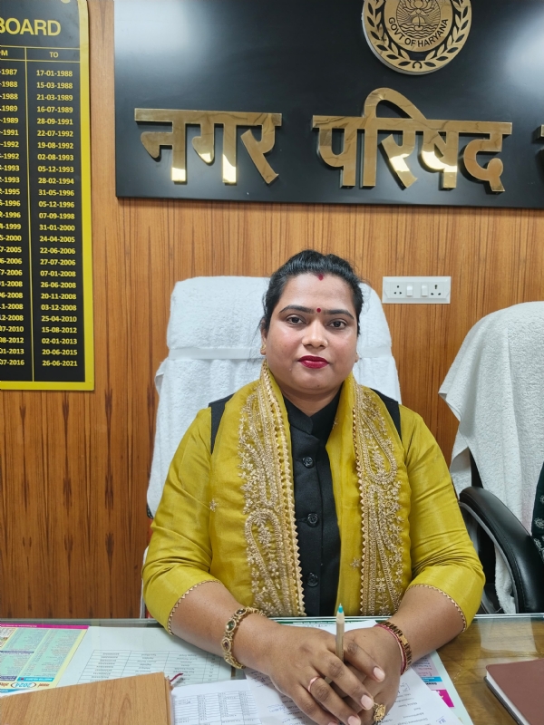 नगर परिषद अध्यक्षा डा. अनुराधा सैनी।