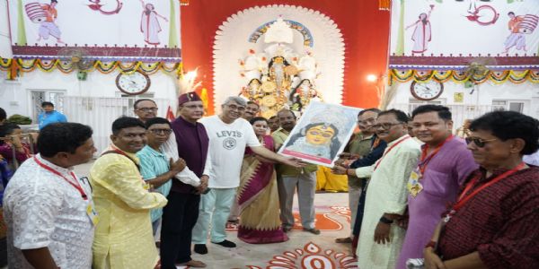 न्यायमूर्ति रंगन मुखोपाध्याय पहुंचे पलामू, दुर्गा बाड़ी पहुंचकर सपरिवार की मां दुर्गा की पूजा