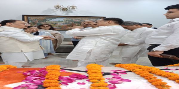 वीरेंद्र सचदेवा ने विजय कुमार मल्होत्रा के निधन पर जताया शोक