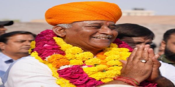 क्षेत्रीय प्रचारक निम्बाराम और मुख्यमंत्री के विशिष्ट सचिव से मिले विधायक व्यास