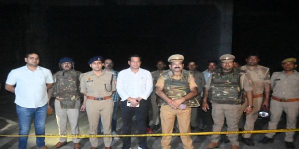 अछल्दा गोलीकांड : पुलिस मुठभेड़ में दो बदमाश गिरफ्तार, एक के पैर में लगी गोली