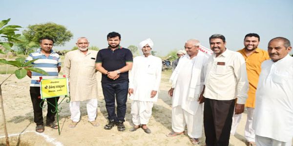 सोनीपत के एमपी माजरा में 12 एकड़ में 2000 पौधे रोपे गये